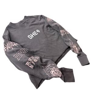 Darc Sport SHE Wolves Gray Cropped Crew Shirt Womens Sz S 747 Of 1000 Gym Train